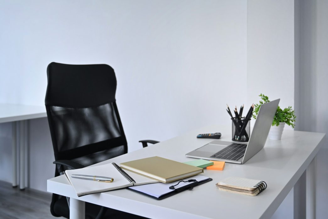 Office Organisation Hacks: Tidy Space, Tidy Mind