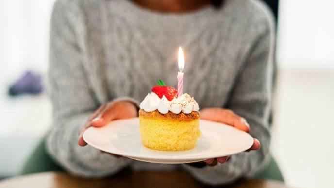 Bite-Sized Indulgence: The Growing Popularity of Mini Cakes